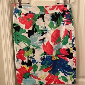 Ann Taylor white floral pencil skirt.
